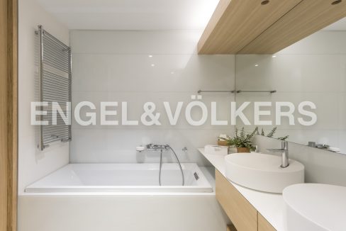 piso-de-excelentes-calidades-y-diseño-baño (2)