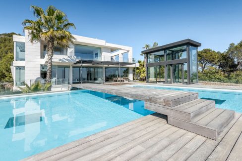 Portal Inmobiliario de Lujo en Son Vida, presenta chalet de lujo venta en Mallorca, casas para comprar y viviendas independientes en venta en Baleares.