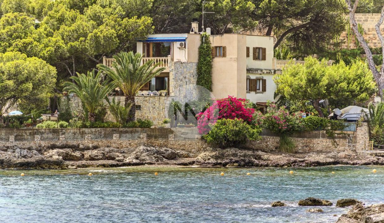 Portal Inmobiliario de Lujo en Palmanova, presenta chalet lujoso venta en Mallorca, villa de lujo para comprar y vivienda premium en venta en Baleares.