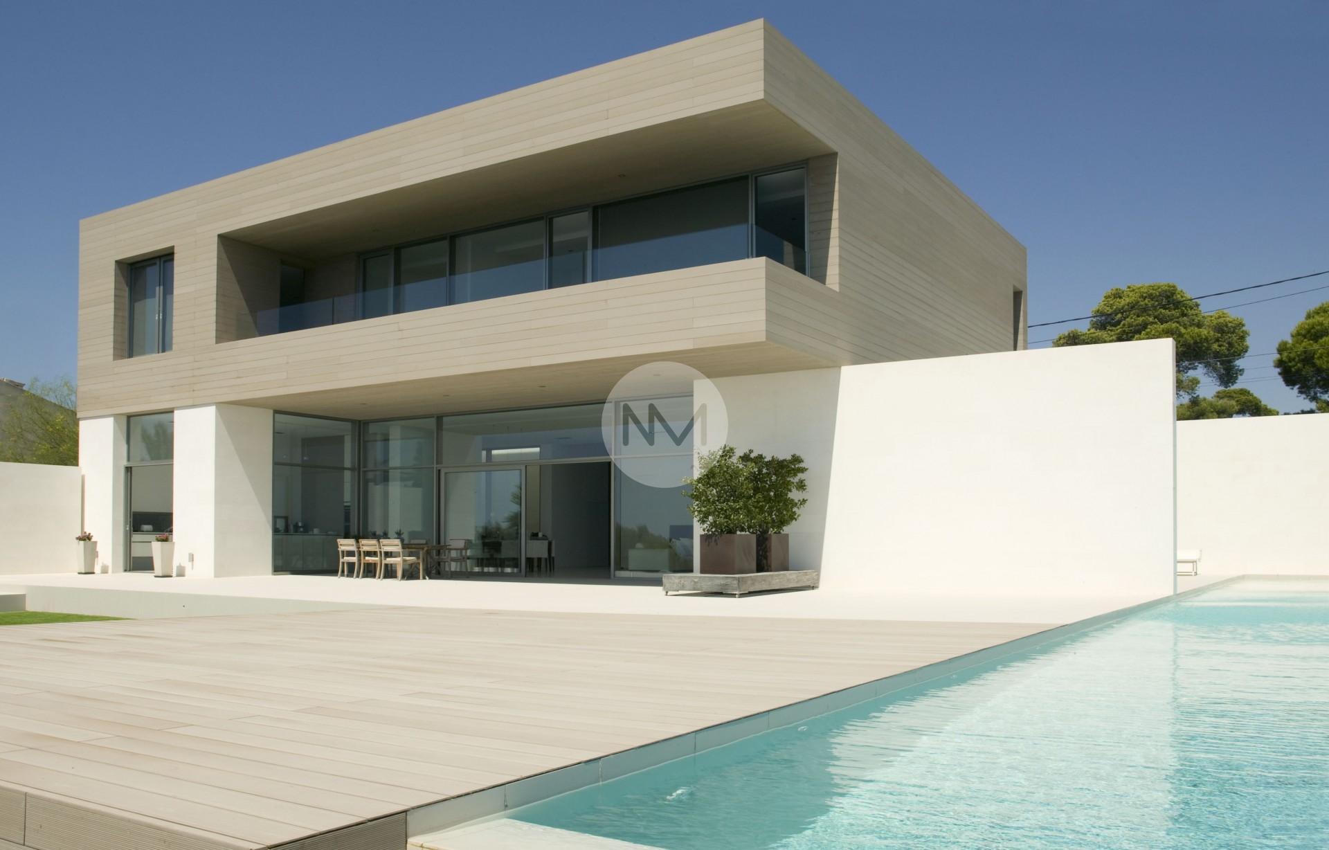 Portal Inmobiliario de Lujo en Cala Pi, presenta lujoso chalet venta en Mallorca, casa de lujo para comprar y viviendas premium independientes en venta en Llucmajor.
