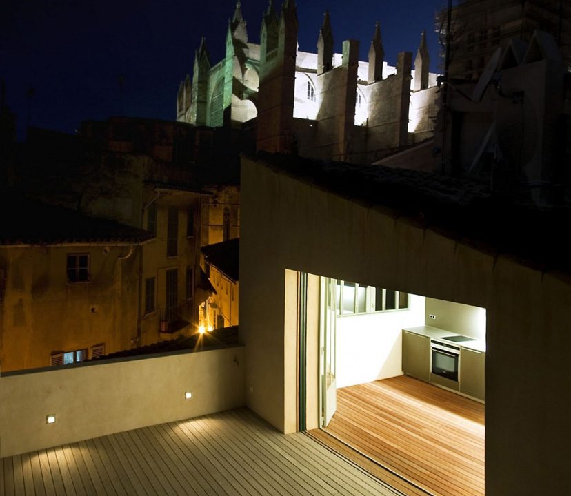 Portal Inmobiliario de Lujo en La Seu - Cort - Monti-Sion, presenta chalet de lujo venta en Mallorca, casas lujosas para comprar y viviendas independientes en venta en Ciutat Antigua.