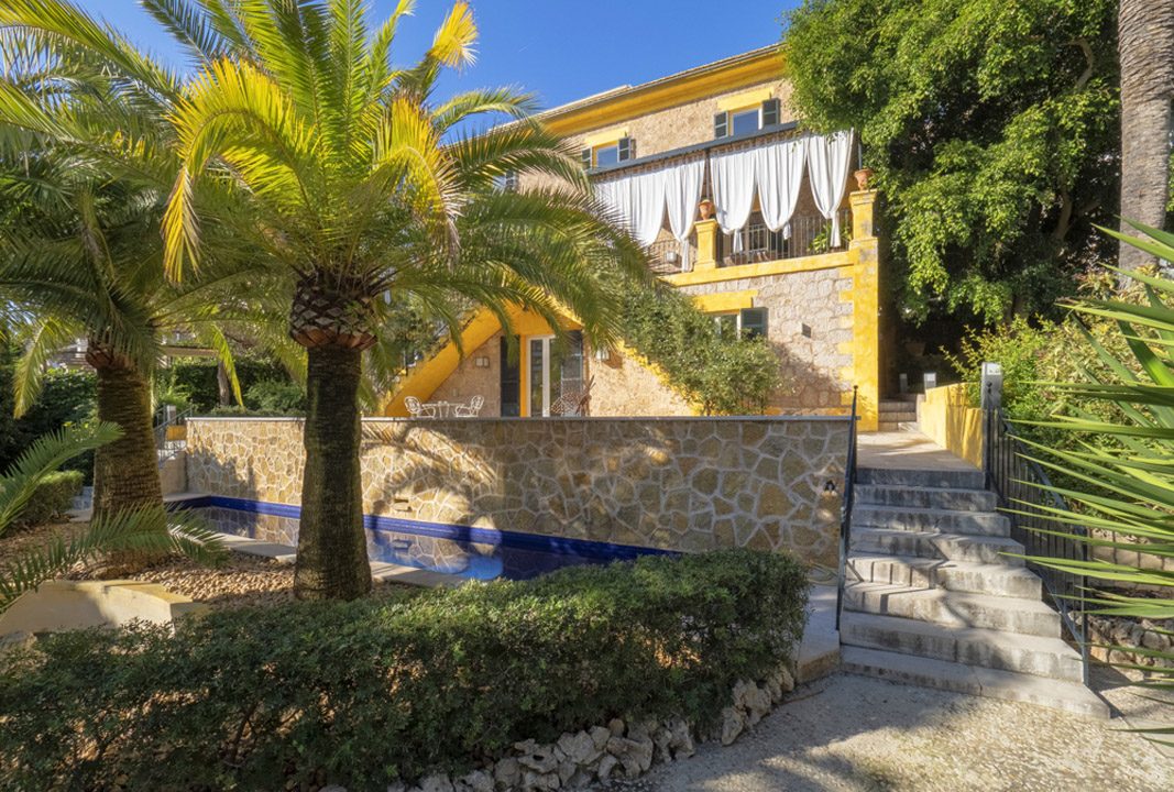 Portal Inmobiliario de Lujo en La Bonanova - Porto Pi, presenta chalet de lujo venta en Mallorca, villa exclusiva para comprar y propiedades independientes en venta en Genova.