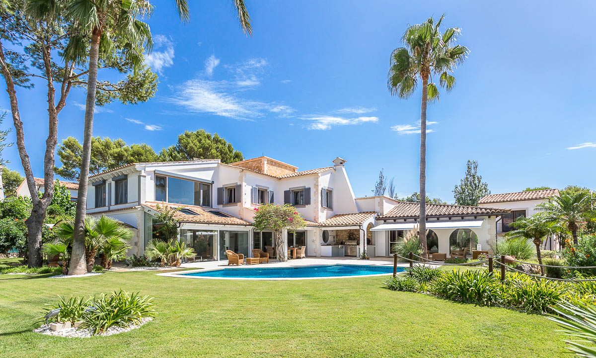 Portal Inmobiliario de Lujo en Santa Ponça, presenta chalet de lujo venta en Mallorca, casa premium para comprar y vivienda lujosas en venta en Calvià.