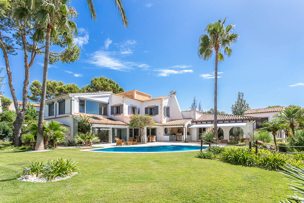 Portal Inmobiliario de Lujo en Santa Ponça, presenta chalet de lujo venta en Mallorca, casa premium para comprar y vivienda lujosas en venta en Calvià.