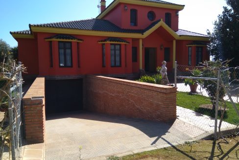 Portal Inmobiliario de Lujo en Mairena del Alcor, presenta chalet de lujo venta en Sevilla, casa exclusiva para comprar y vivienda independiente en venta en Sevilla Provincia.
