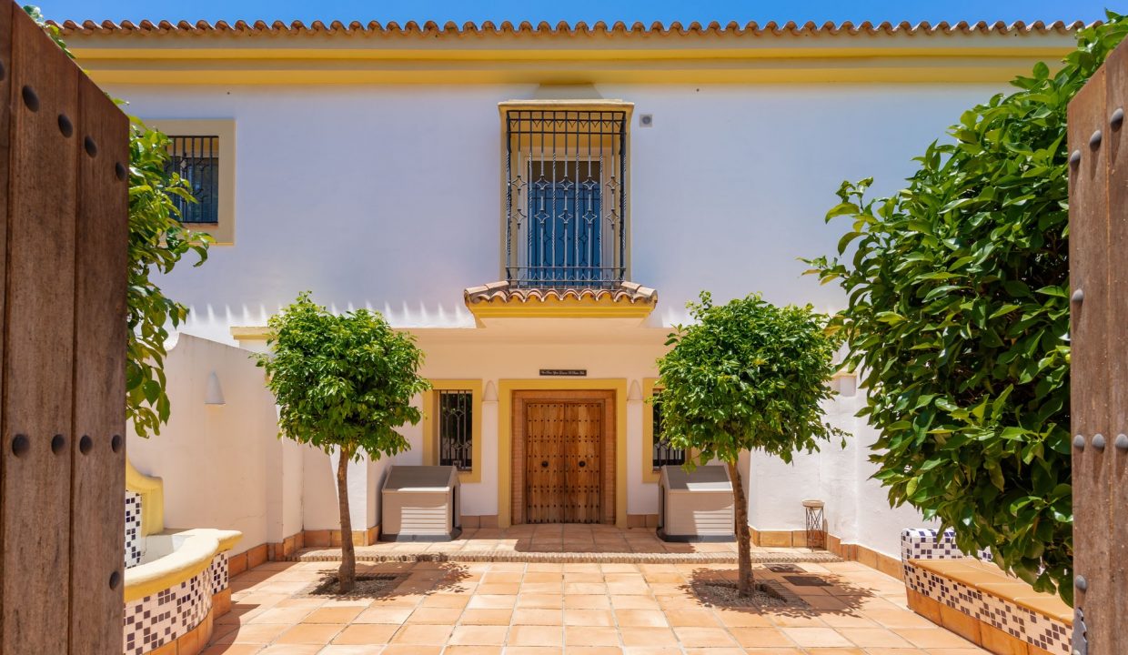 villa-de-estilo-andaluz-en-sotogrande-alto (19)