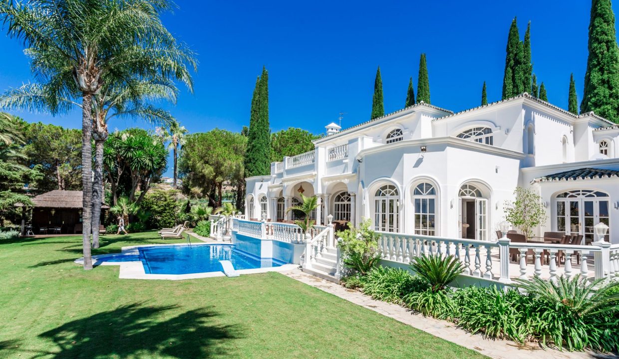 Portal Inmobiliario de Lujo en Benahavís, presenta chalet de lujo venta en Costa del Sol, inmuebles lujosos para comprar y villa exclusiva en venta en Málaga.
