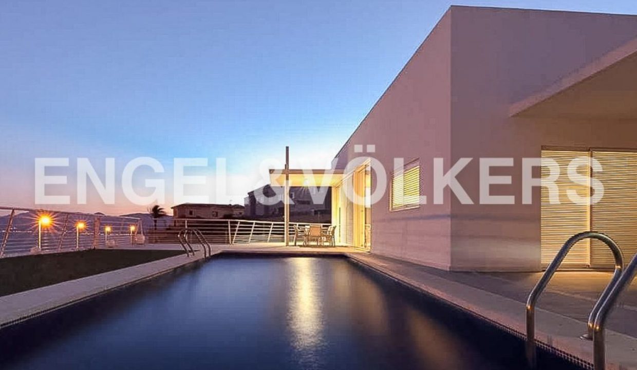 Portal Inmobiliario de Lujo en El Faro, presenta chalet de lujo venta en Cullera, inmuebles lujosos para comprar y viviendas independientes en venta en Ribera Baixa.