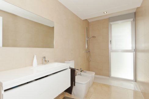 diseño-y-sofisticación-con-excelentes-vistas-cuarto-de-baño