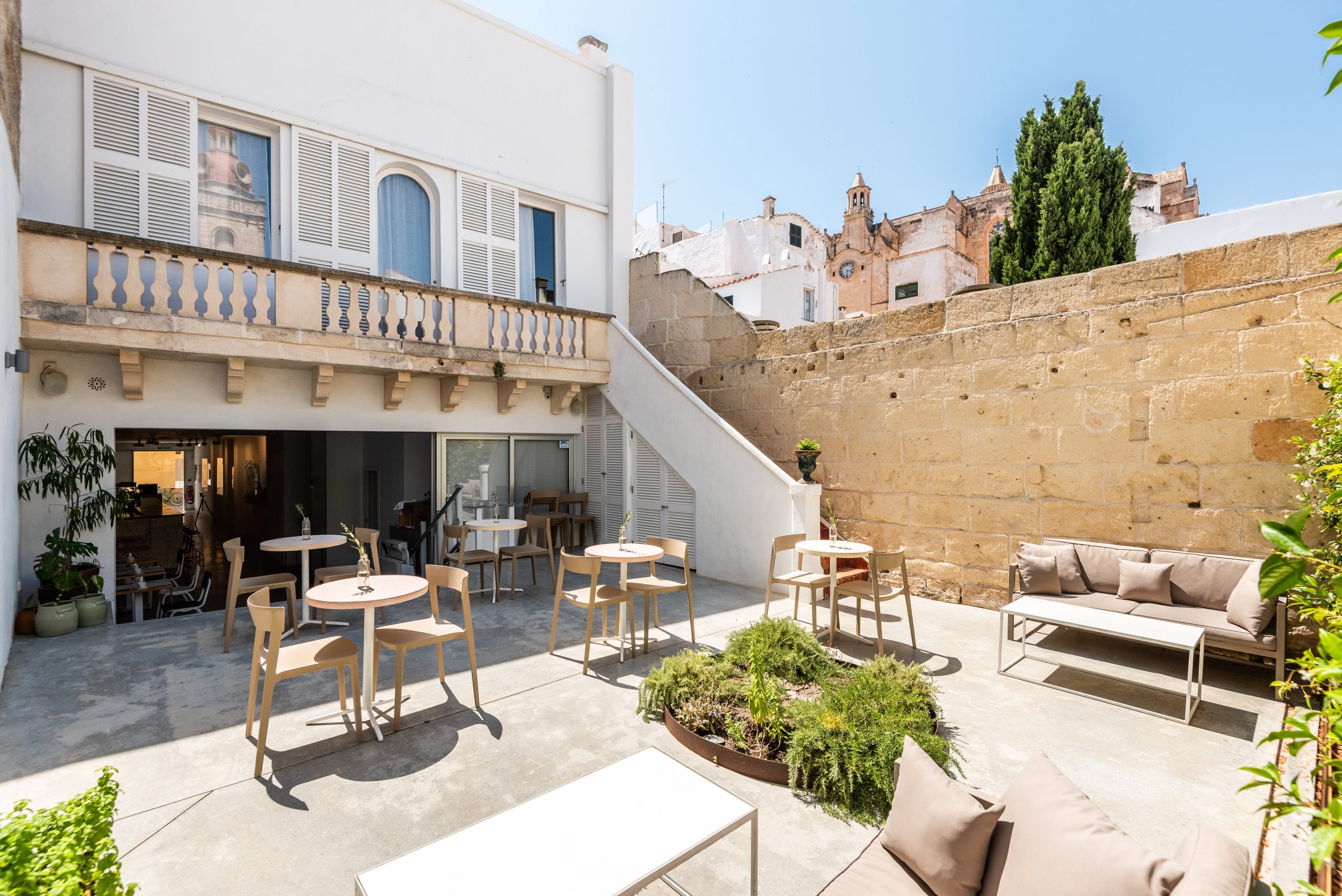 L-2273 Hotel en venta en Ciutadella de Menorca