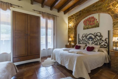 Casa de lujo en Jalón con 3 villas, 12 dormitorios y alta rentabilidad