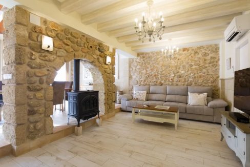Casa de lujo en Jalón con 3 villas, 12 dormitorios y alta rentabilidad