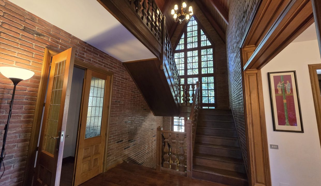 12ad0255-2845-4847-89ab-d3ae2d6fa50a